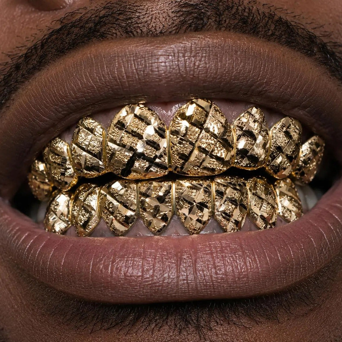 Diamond Cut & Dust Grillz